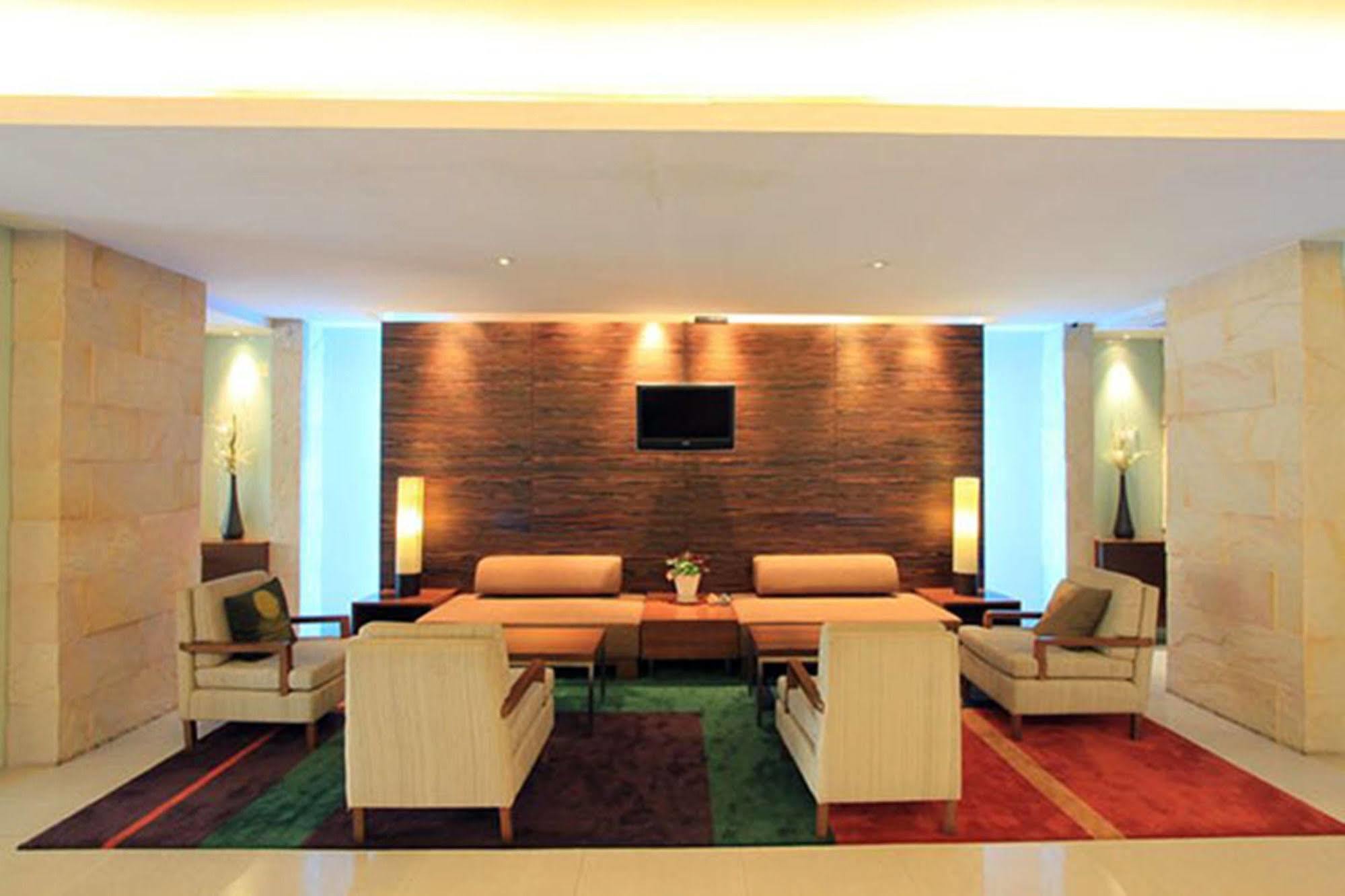 St. James Hotel Bangkok Exterior foto